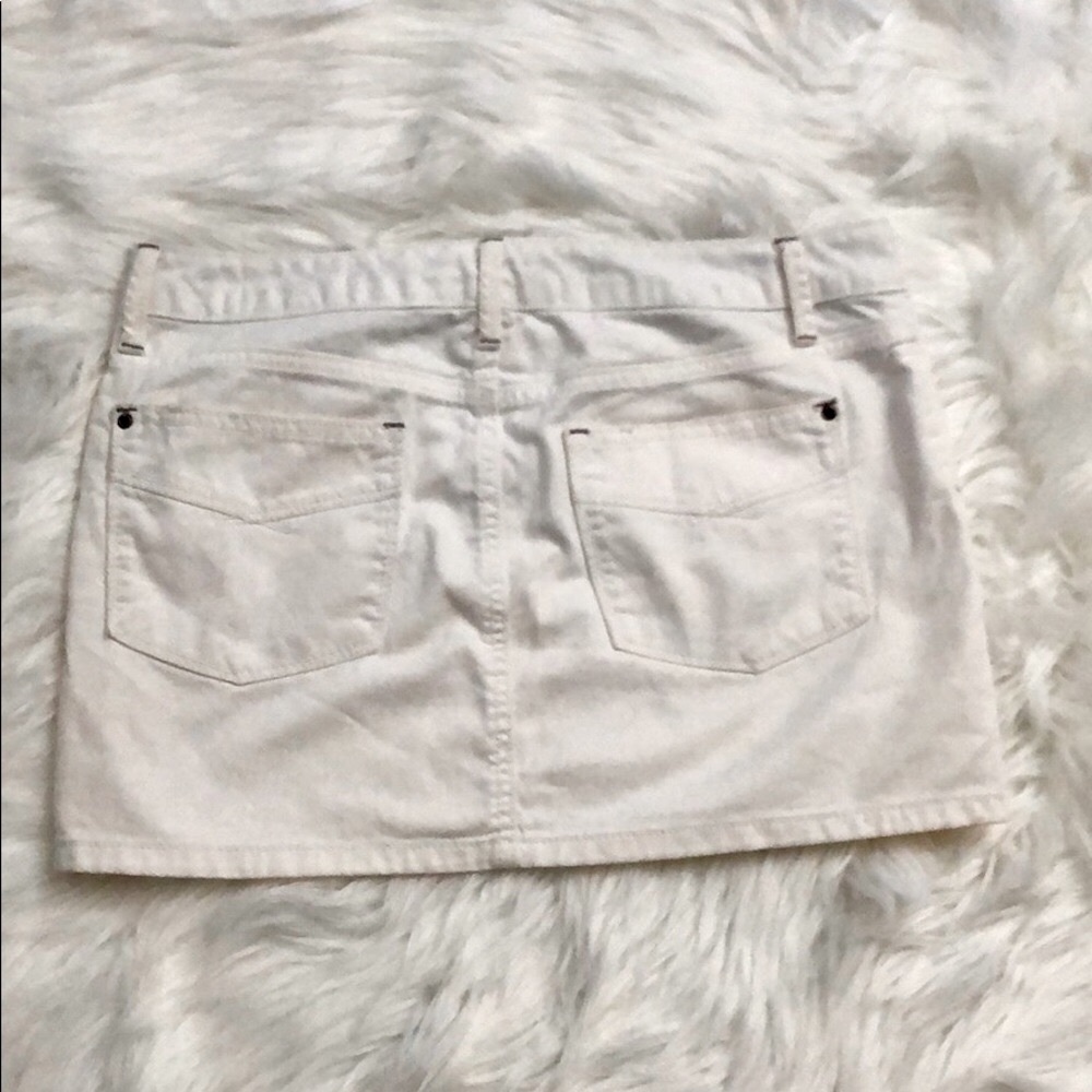 Distressed White Mini Skirt - Picture 2 of 3